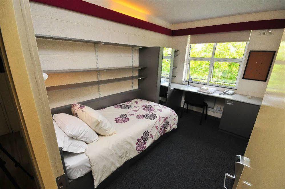 Corrib Village Rooms University Of Galway Eksteriør bilde